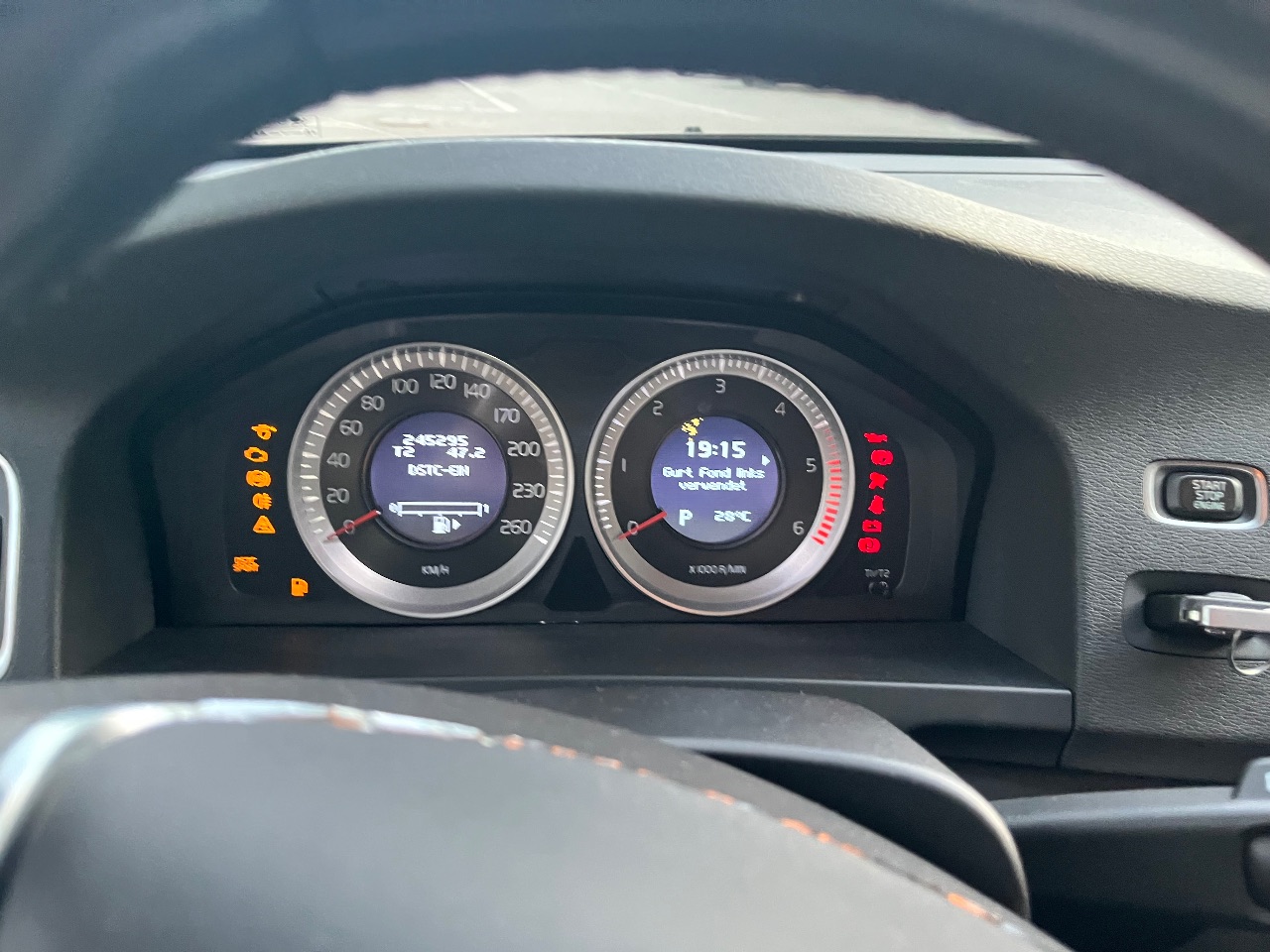 Volvo V60 - фото 10