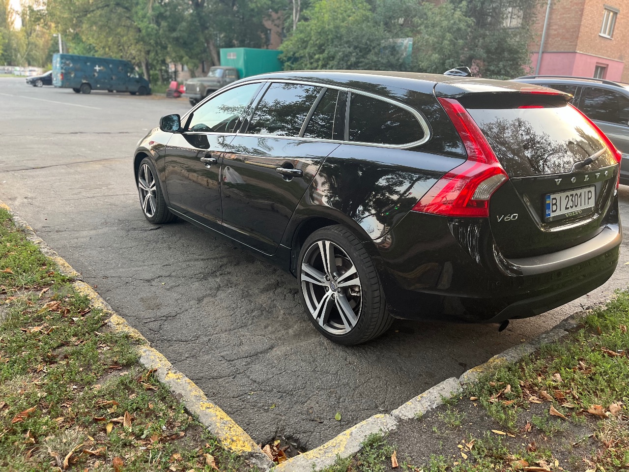 Volvo V60 - фото 5