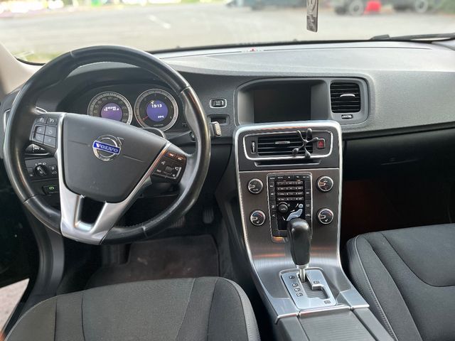 Volvo V60 - фото 4