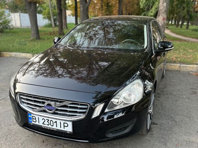 Volvo V60 - фото 3