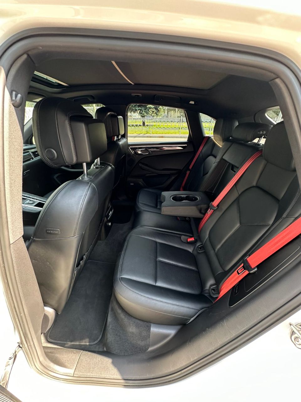 Porsche Macan - фото 27