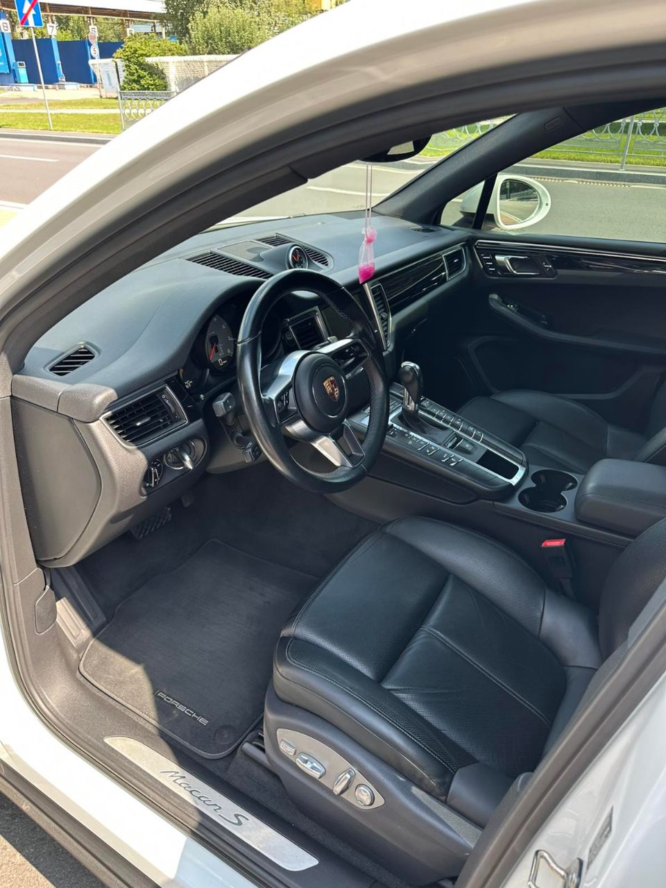 Porsche Macan - фото 9