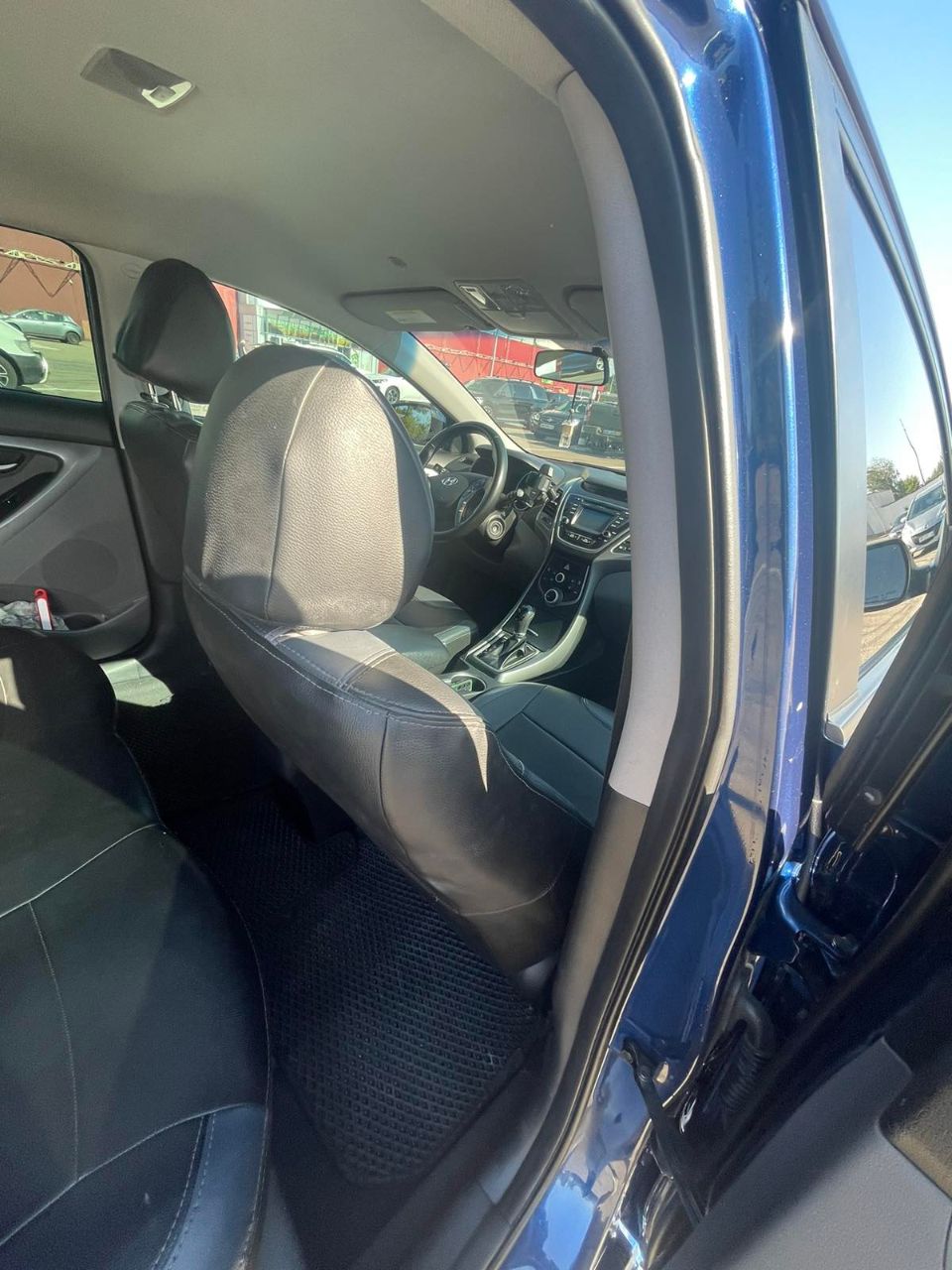 Hyundai Elantra - фото 15