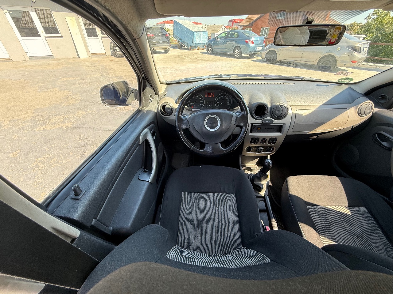 Dacia Sandero - фото 14