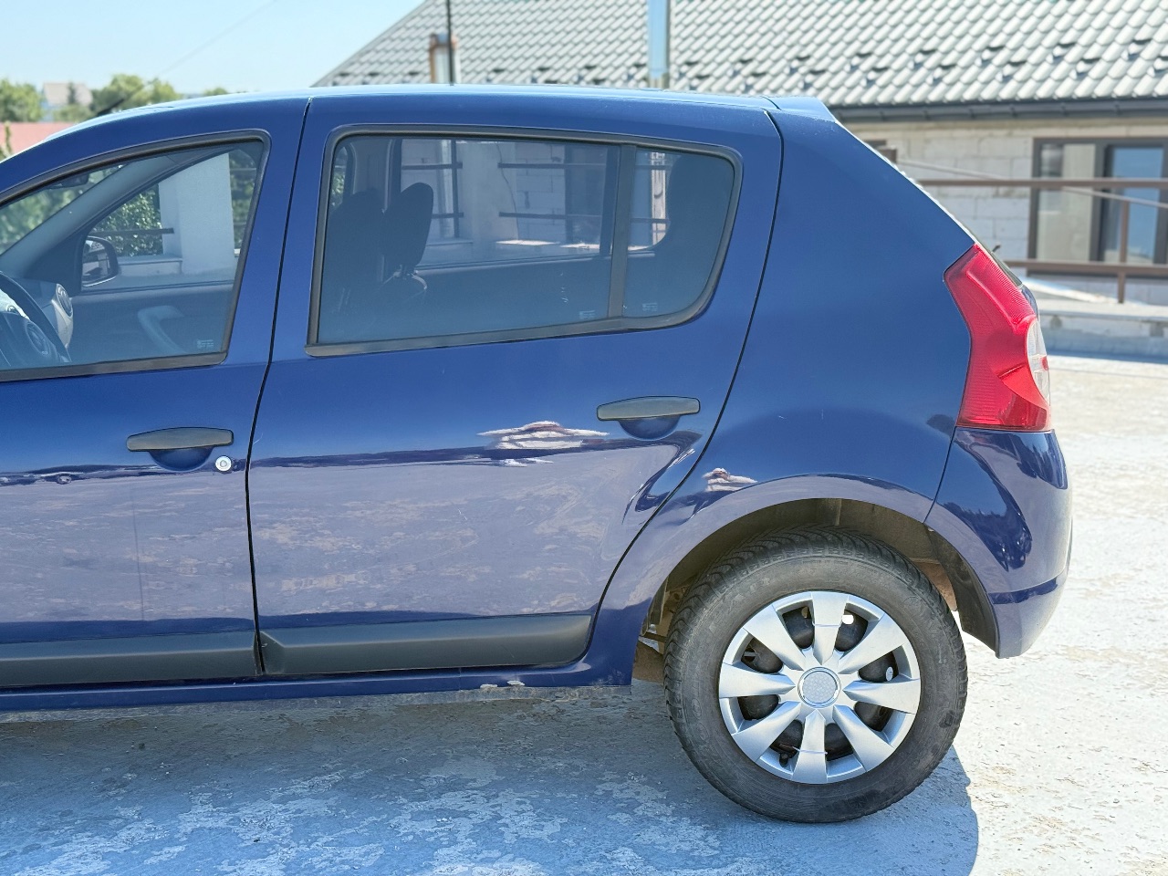 Dacia Sandero - фото 4