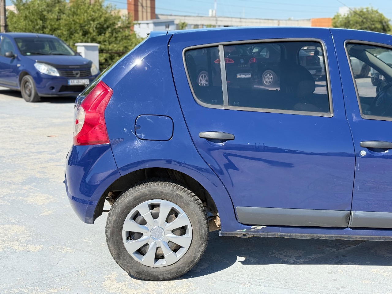 Dacia Sandero - фото 8