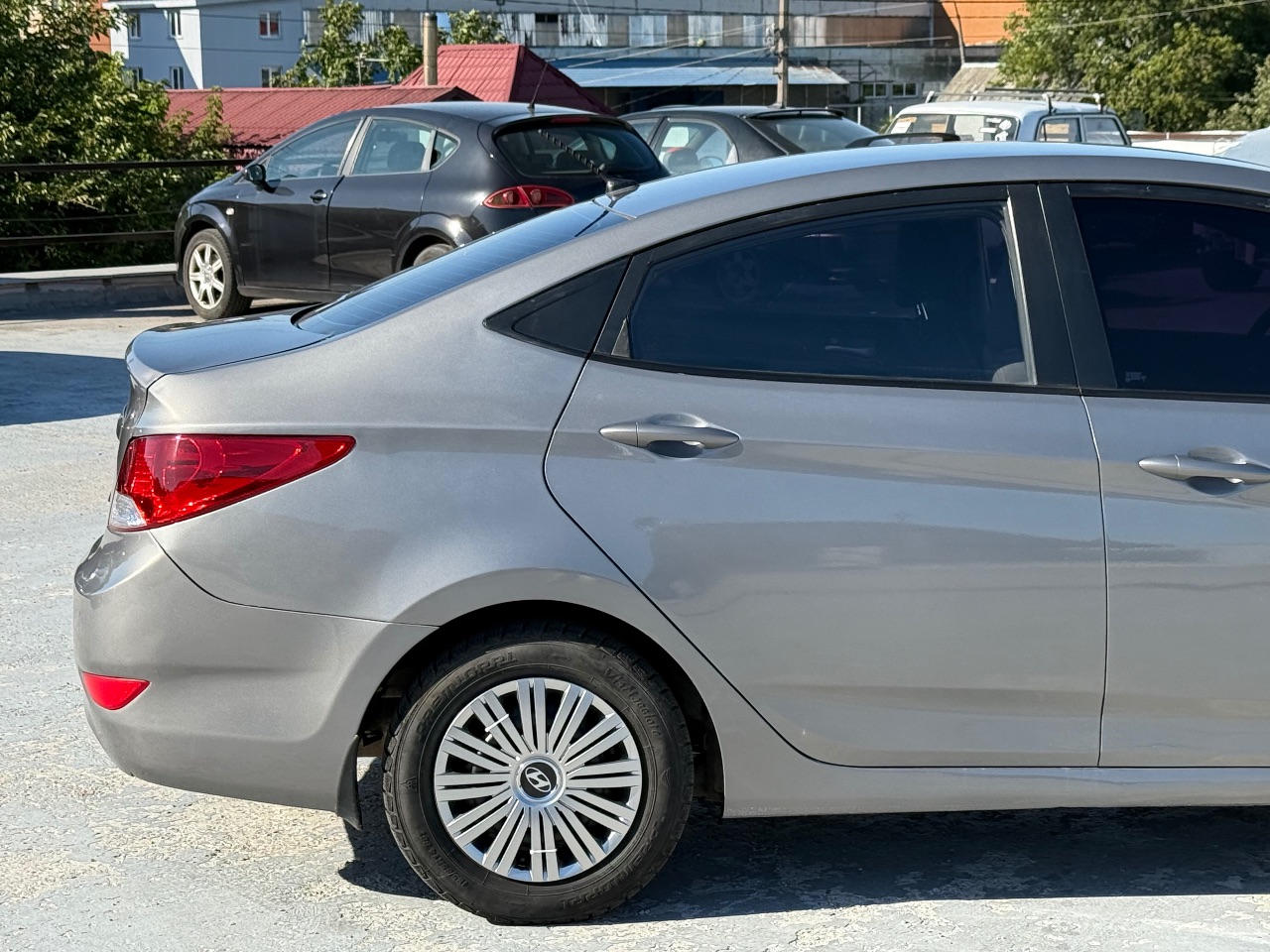 Hyundai Accent - фото 8