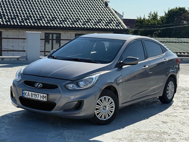 Hyundai Accent - зображення 1