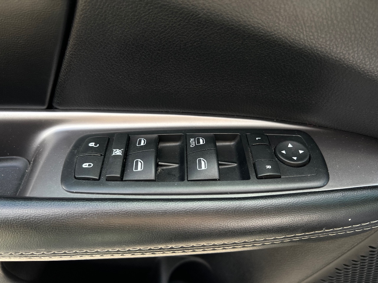 Dodge Journey - фото 42