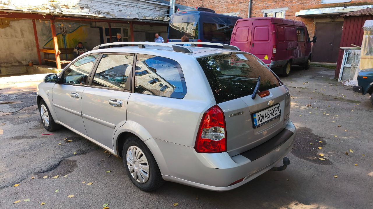 Chevrolet Nubira - фото 8