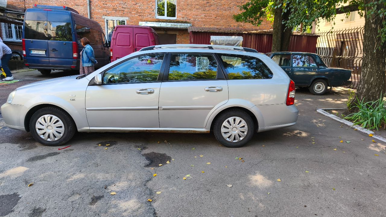 Chevrolet Nubira - фото 9