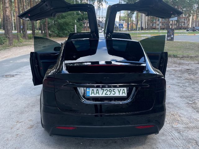 Tesla Model X - фото 3