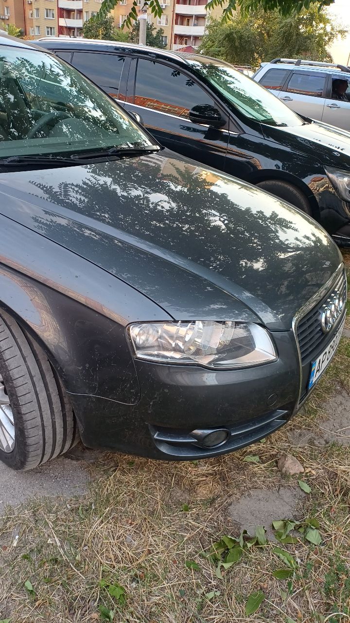 Audi A4 - фото 3