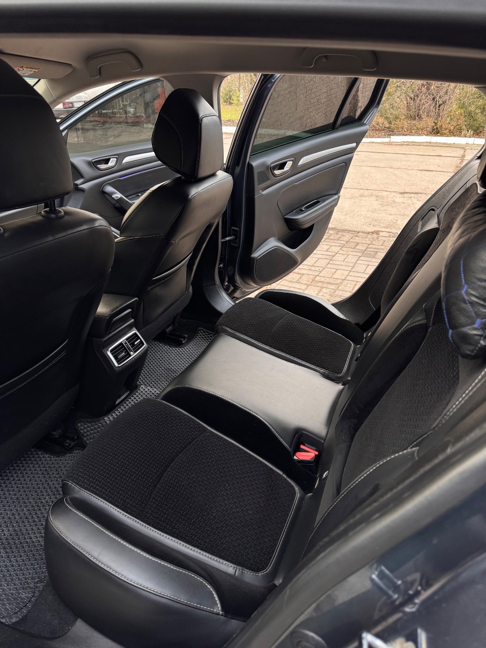 Renault Megane - фото 5