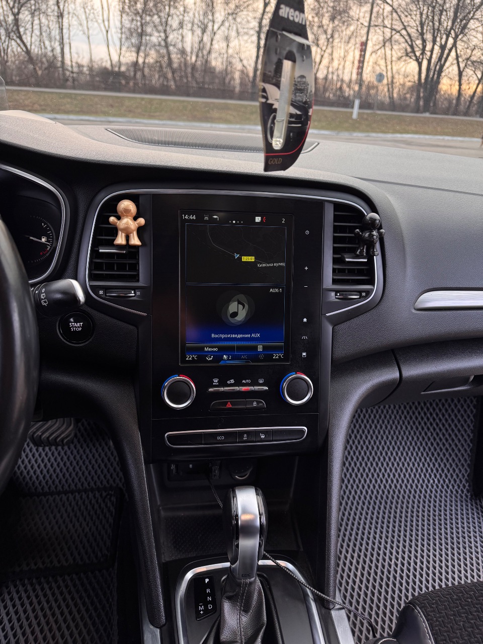 Renault Megane - фото 6