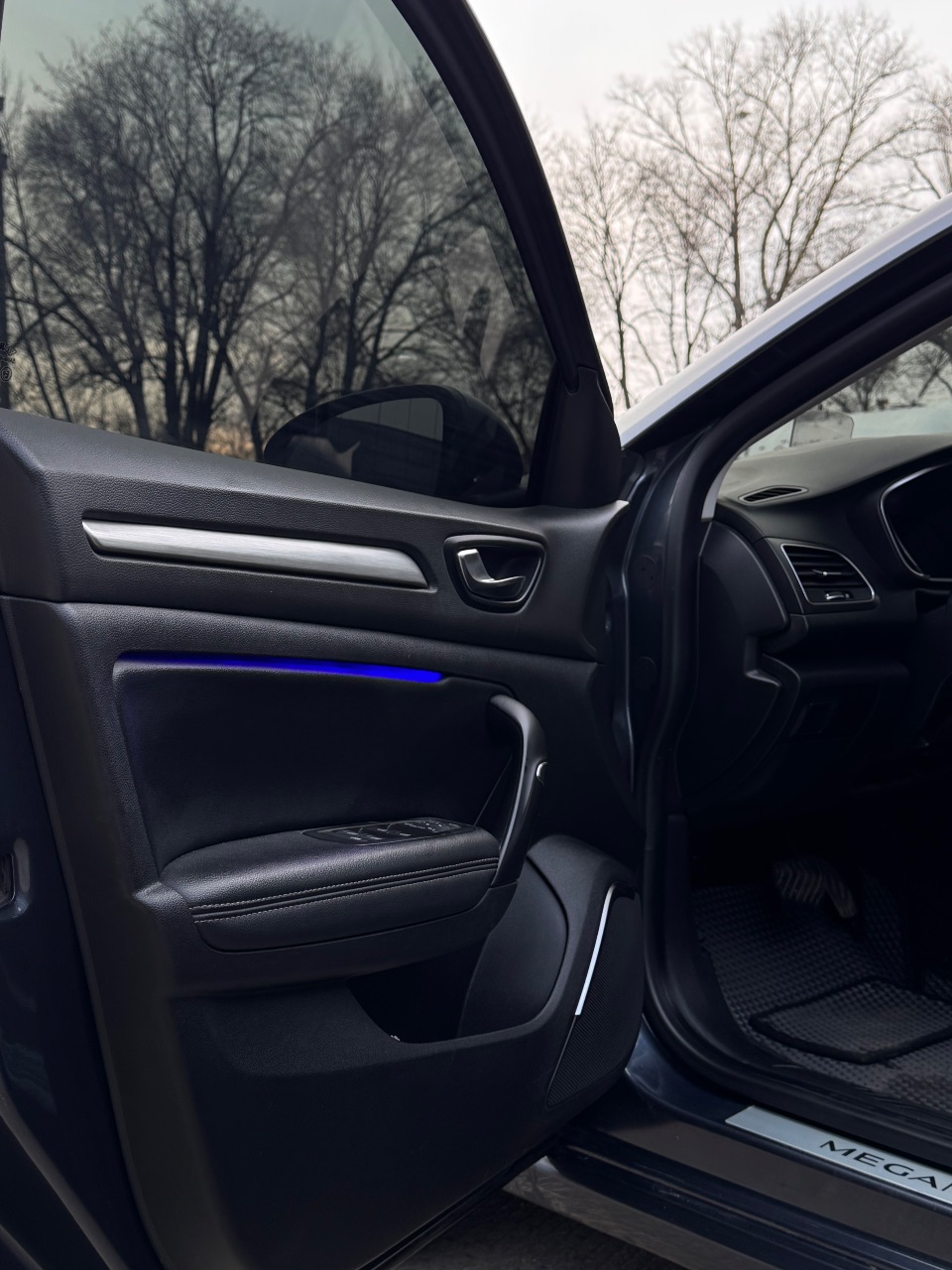 Renault Megane - фото 7