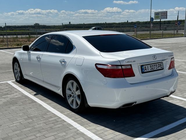 Lexus LS - зображення 4