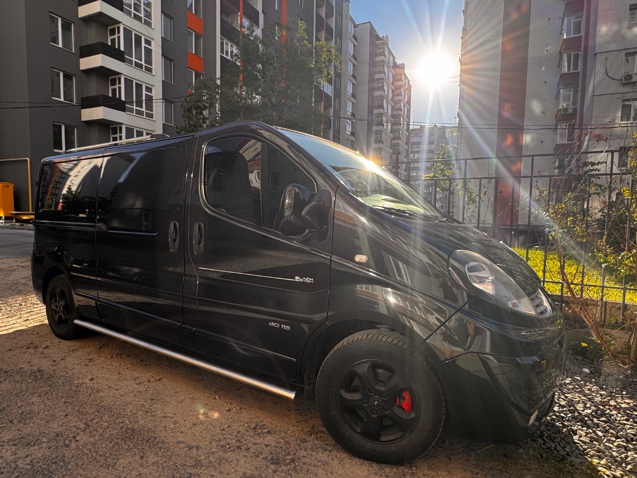 Renault Trafic - фото 2