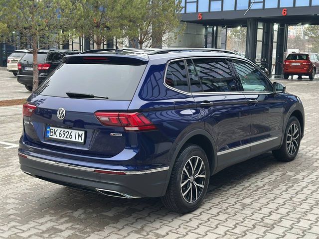 Volkswagen Tiguan - фото 3