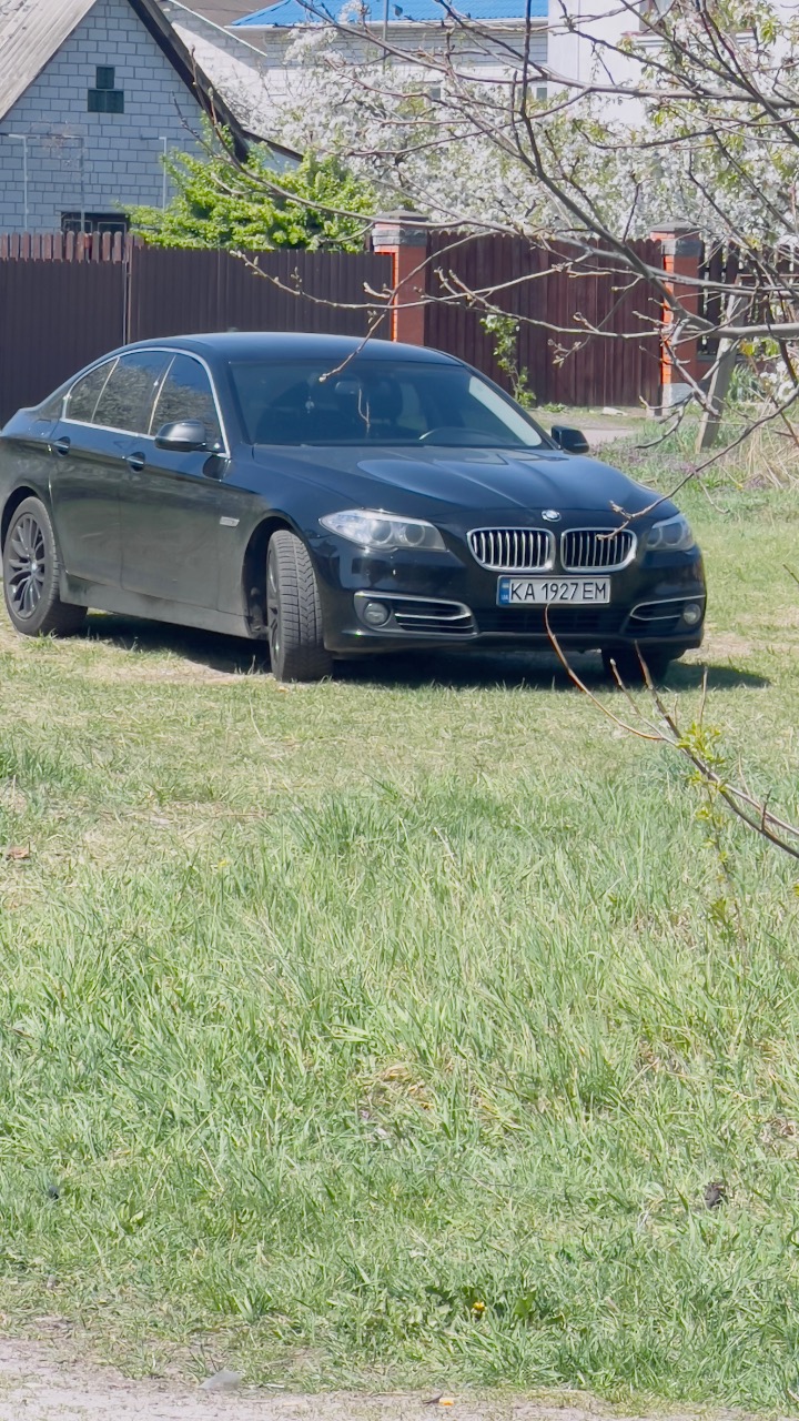BMW 5 серії - фото 1