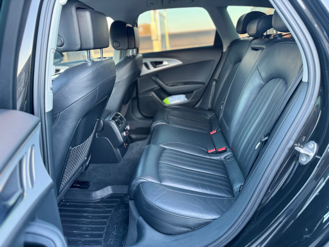 Audi A6 - фото 7