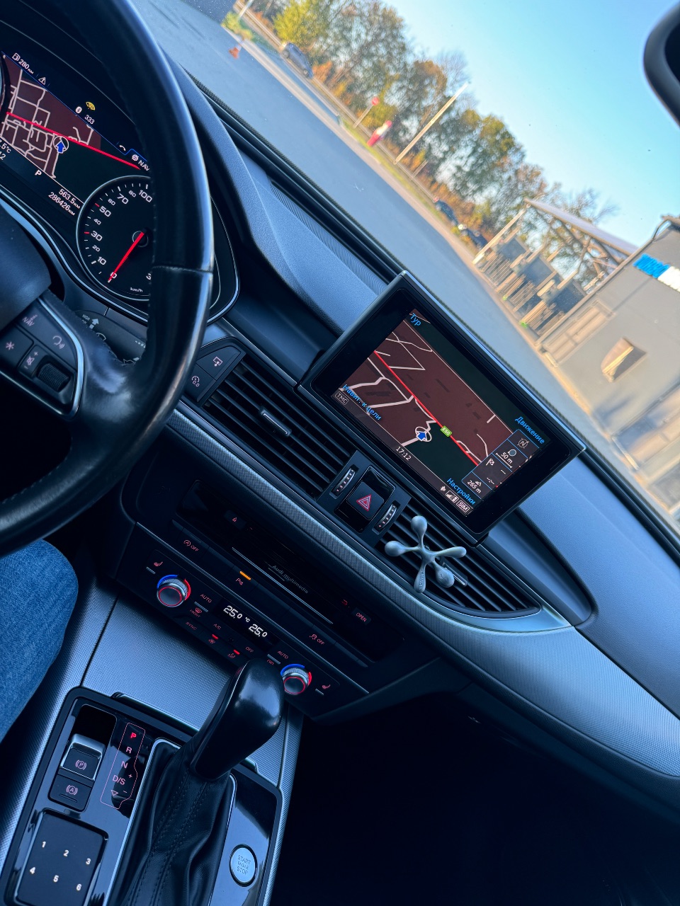 Audi A6 - фото 10