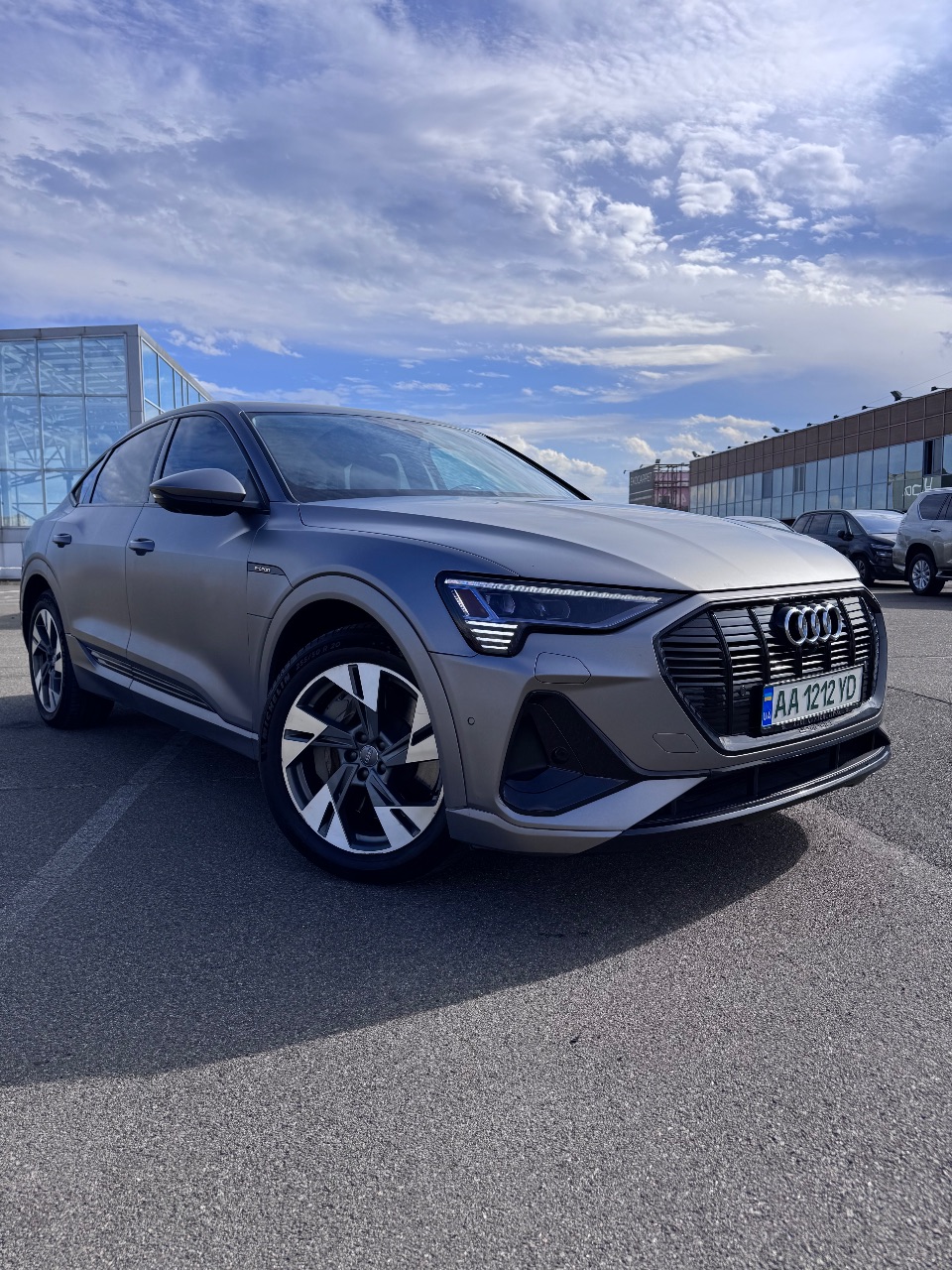 Audi e-tron Sportback - фото 1