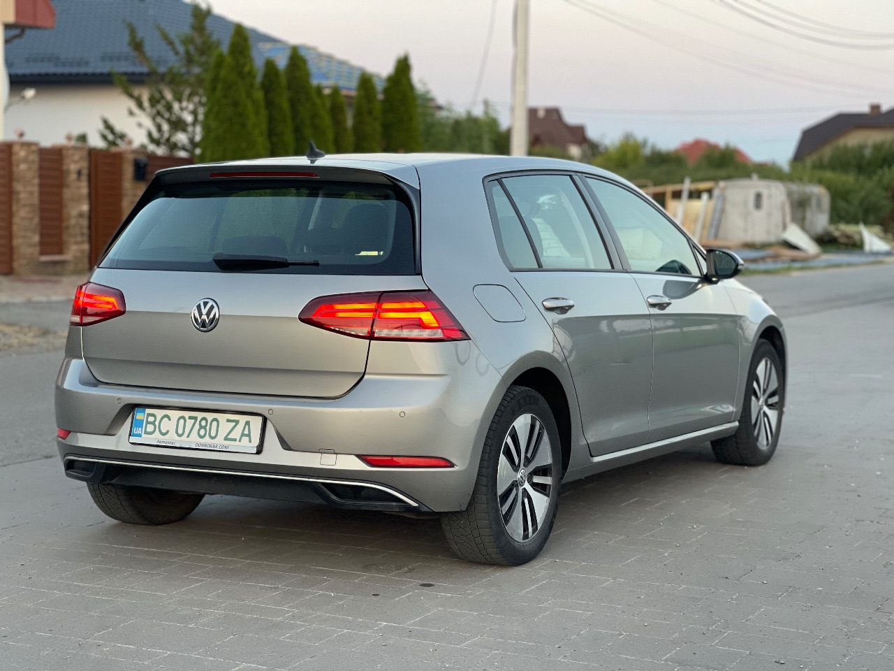 Volkswagen Golf - фото 4