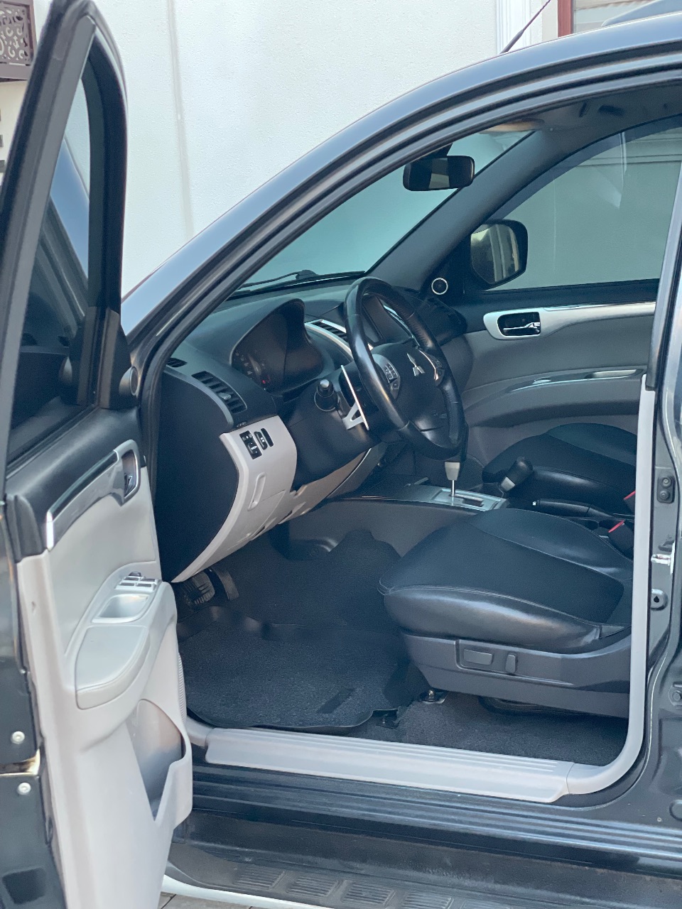 Mitsubishi Pajero Sport - фото 17