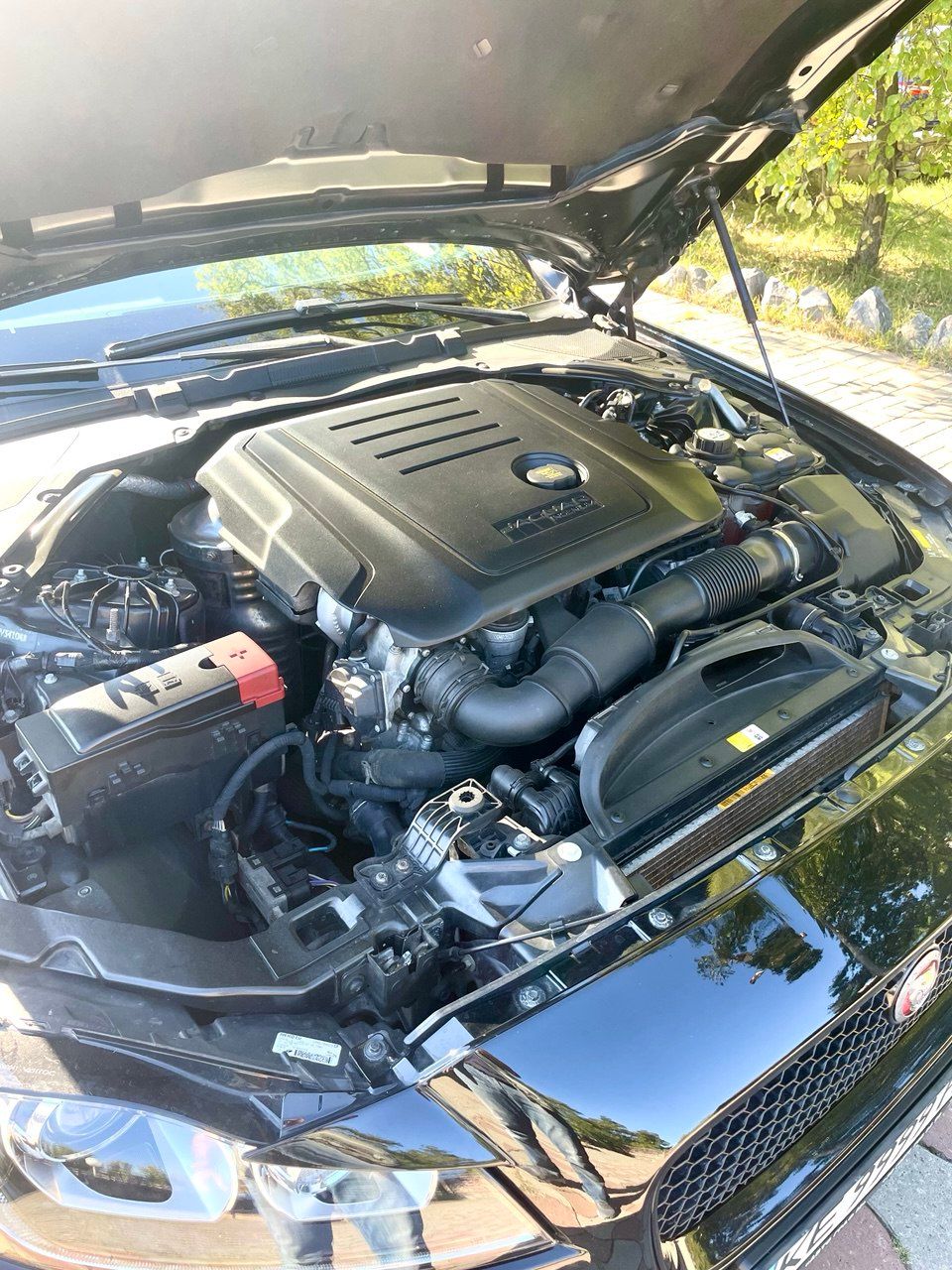 Jaguar XF - фото 10