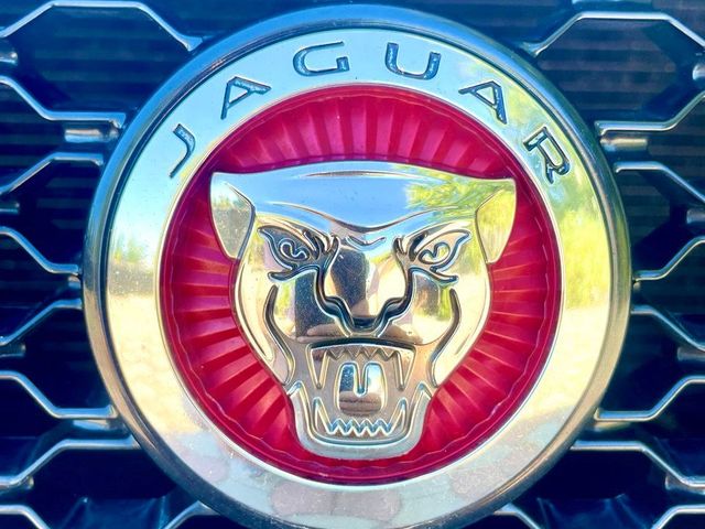 Jaguar XF - зображення 5