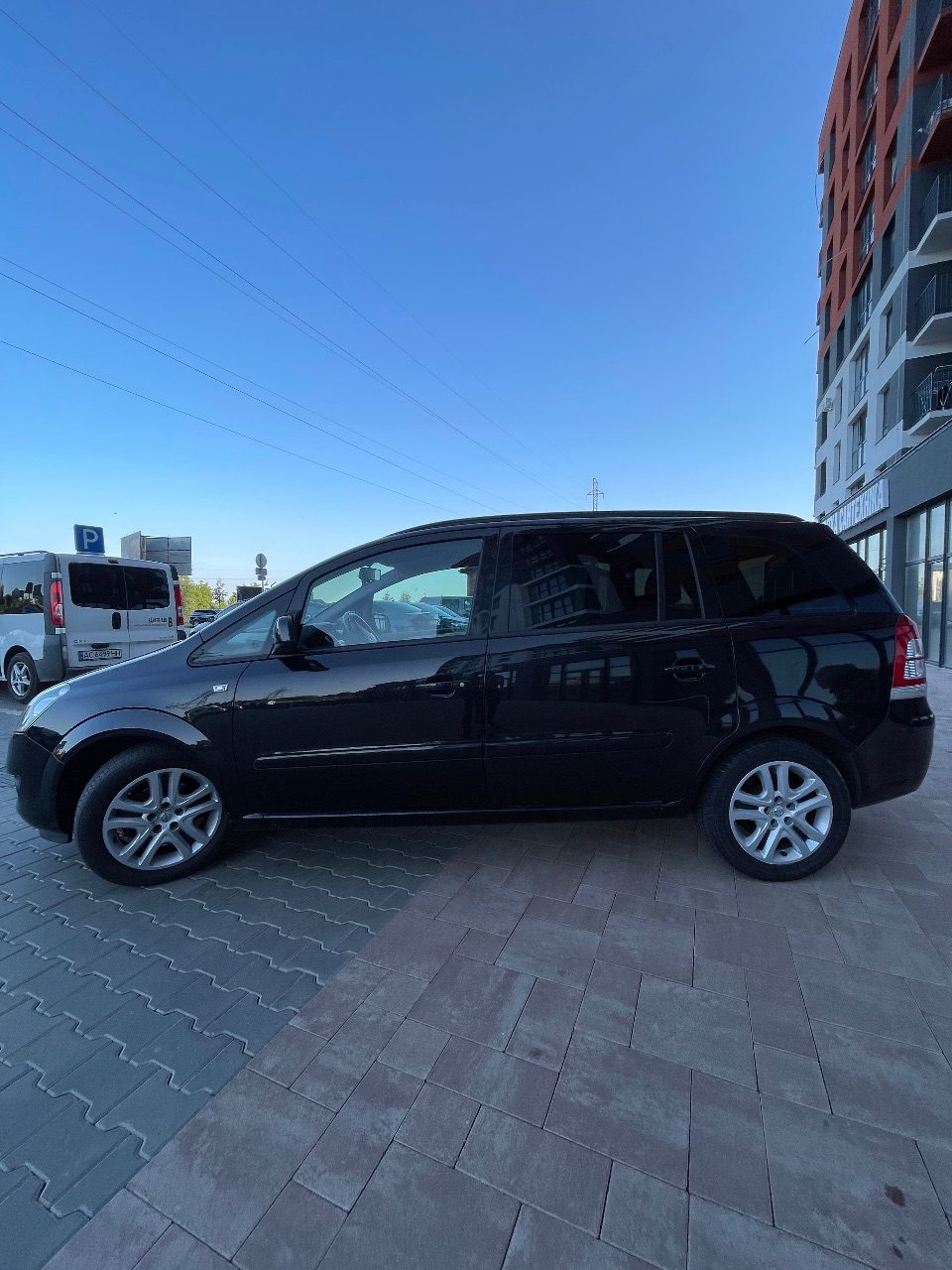 Opel Zafira - фото 7