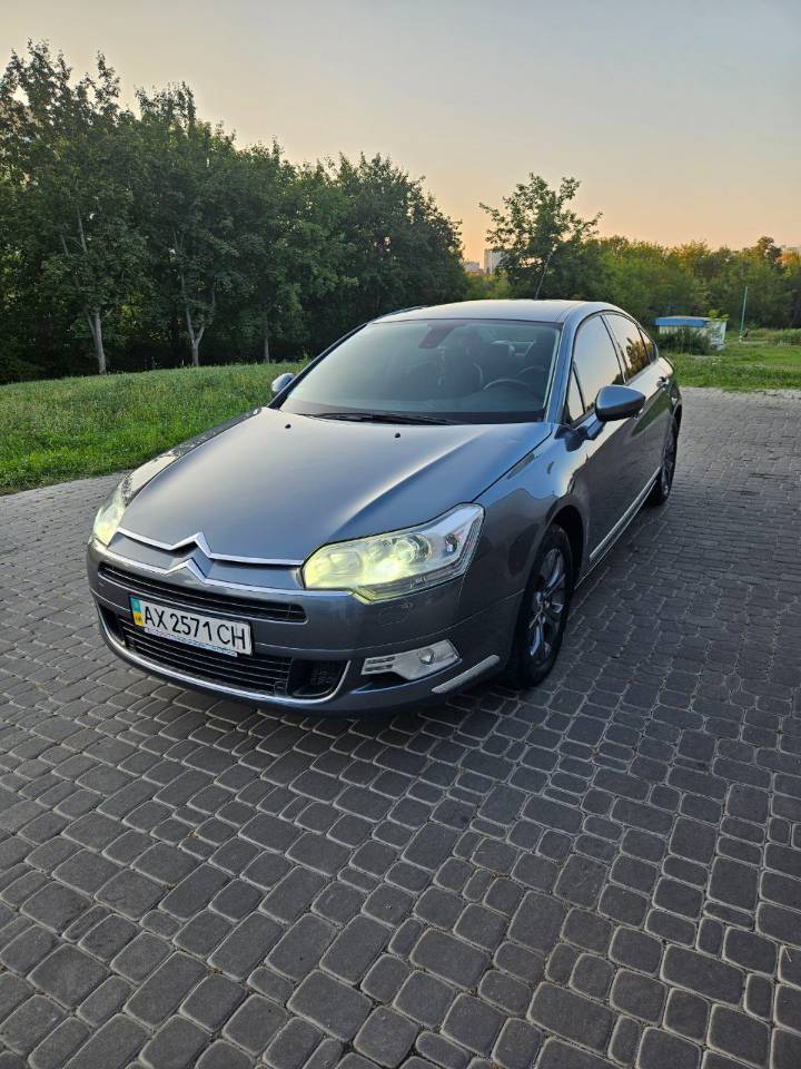 Citroen C5 - фото 10