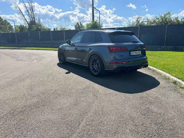 Audi SQ5 - зображення 4
