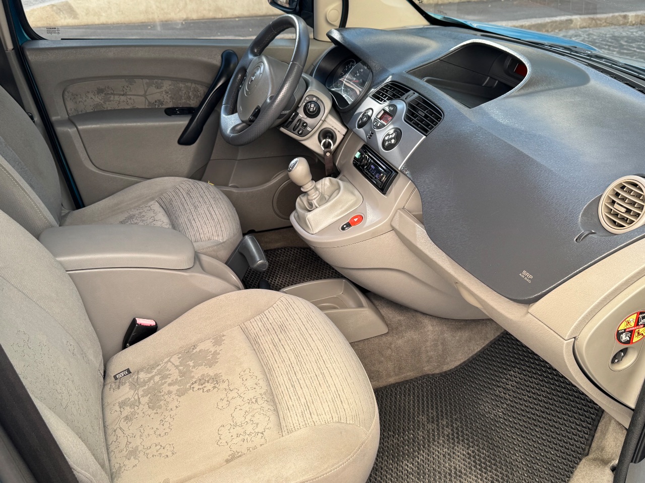 Renault Kangoo - фото 12