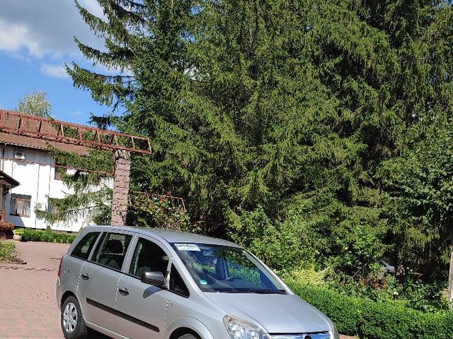 Opel Zafira - зображення 2