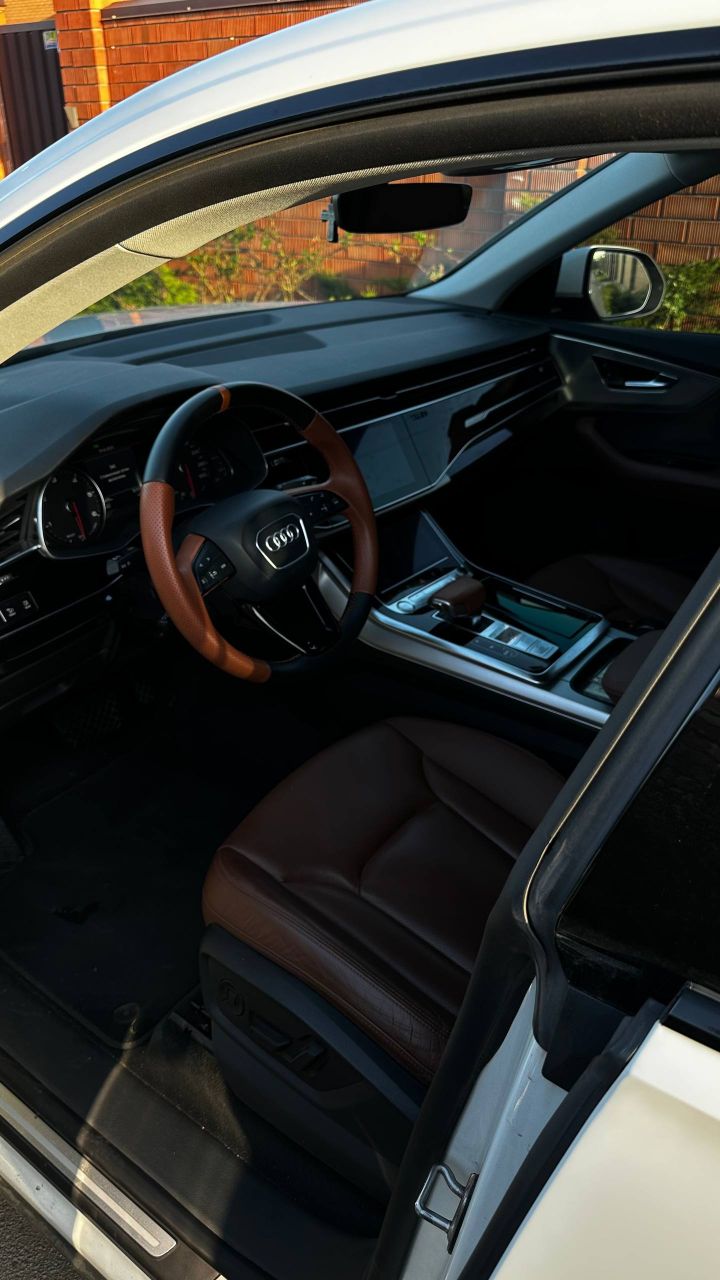 Audi Q8 - фото 12