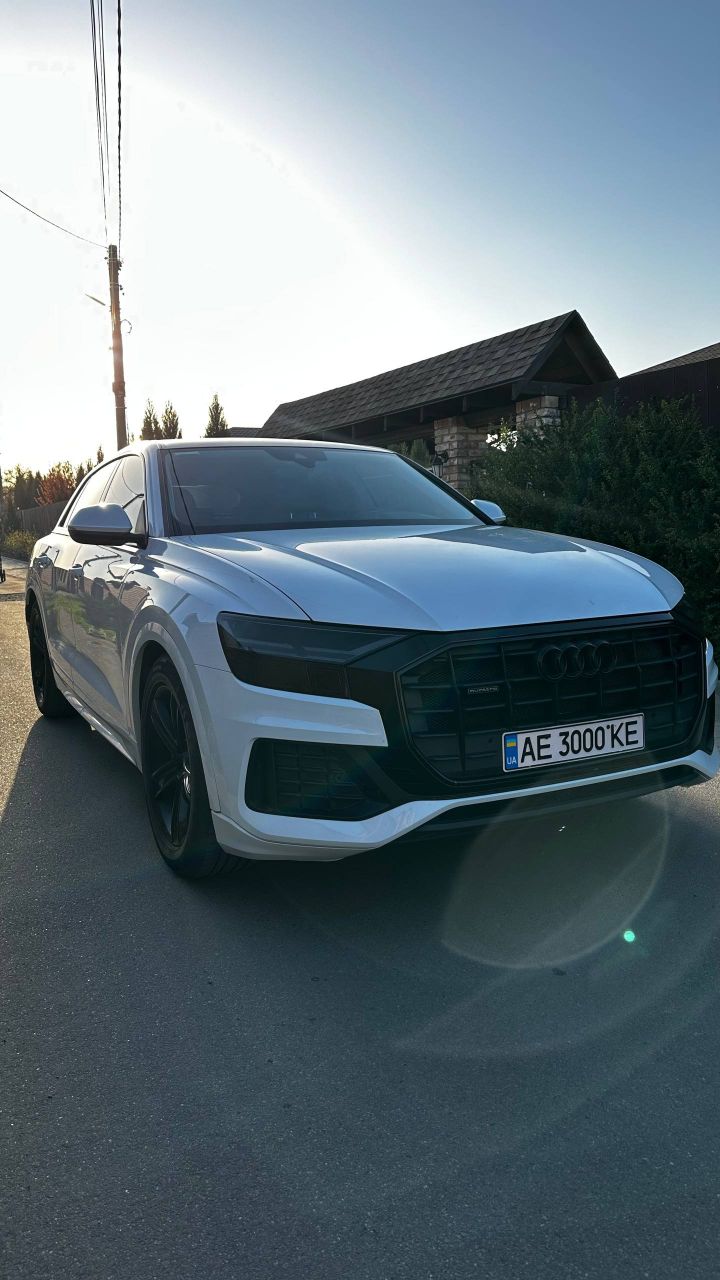 Audi Q8 - фото 15