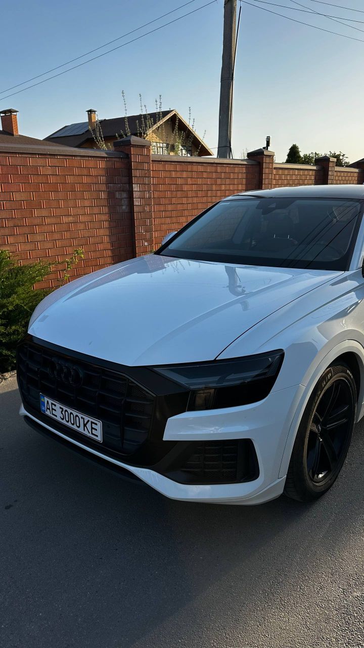 Audi Q8 - фото 16