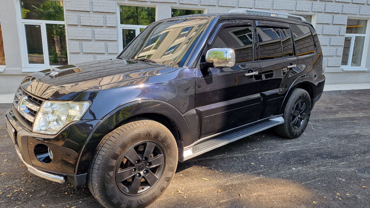 Mitsubishi Pajero - фото 15