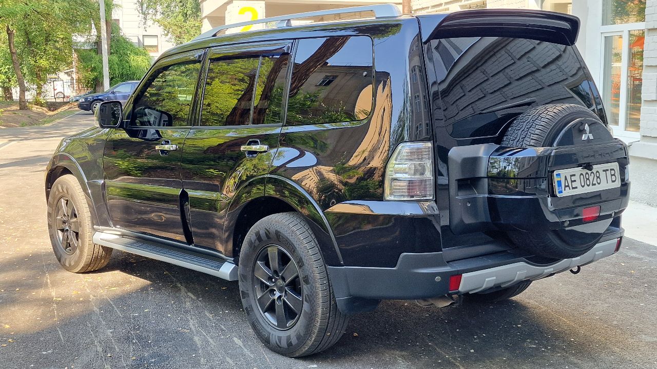Mitsubishi Pajero - фото 6
