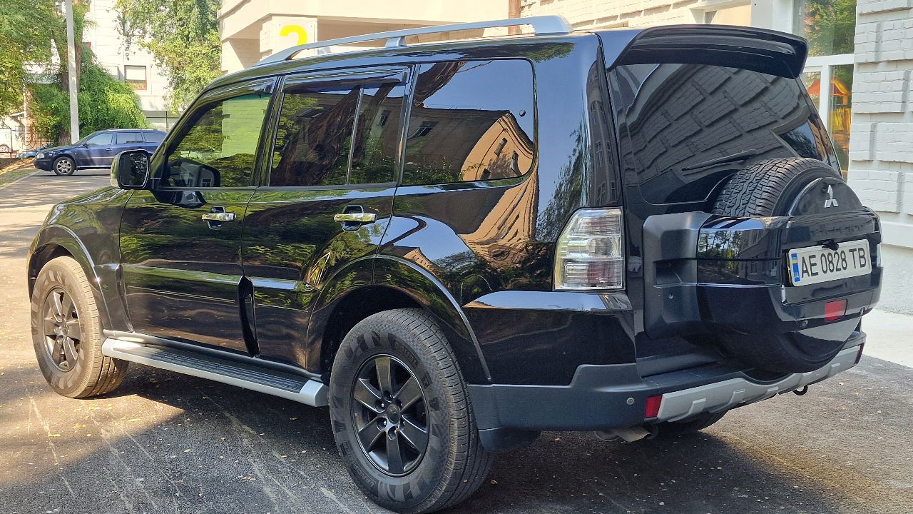 Mitsubishi Pajero - фото 5