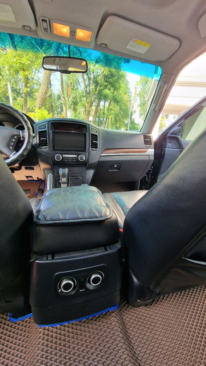 Mitsubishi Pajero - фото 24