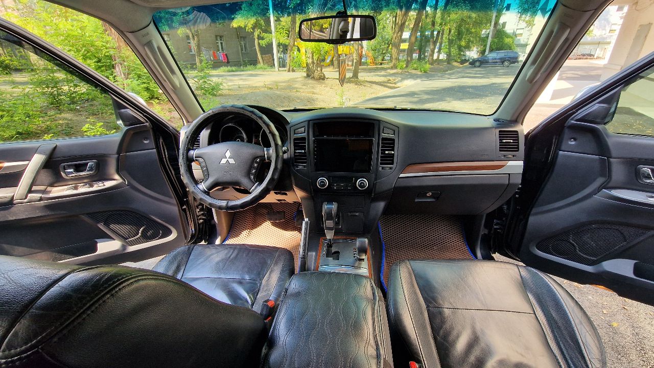 Mitsubishi Pajero - фото 20