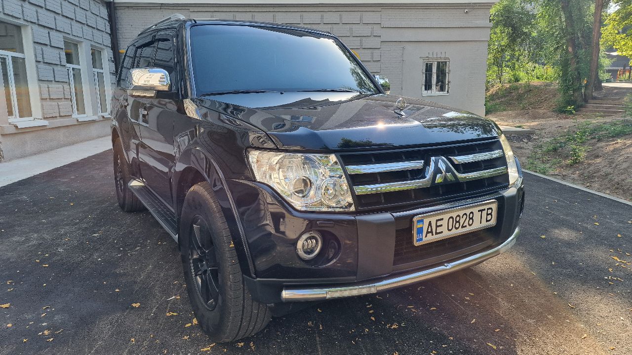 Mitsubishi Pajero - фото 12
