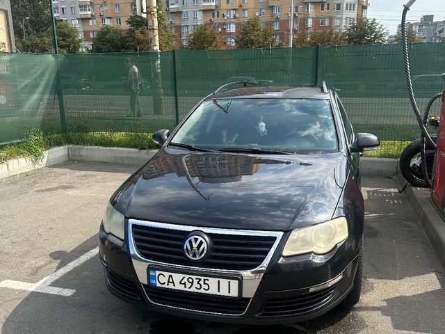 Volkswagen Passat - фото 1