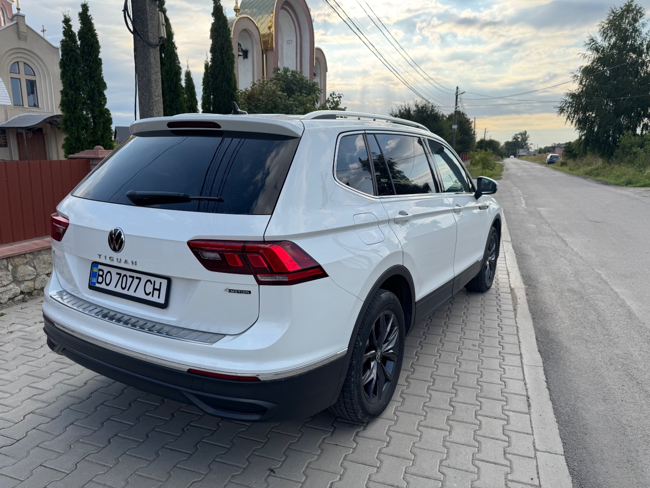 Volkswagen Tiguan R - фото 7