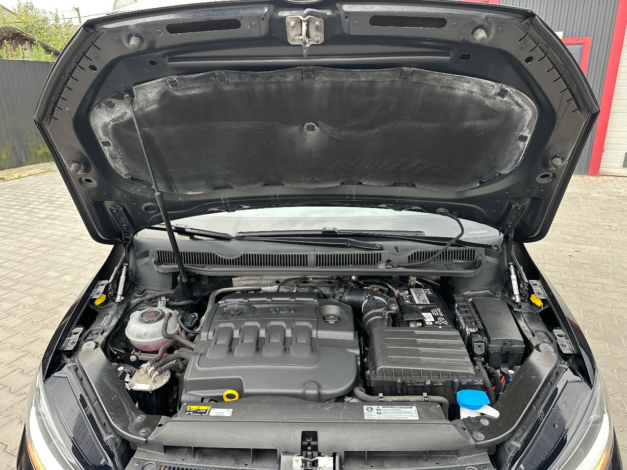 Volkswagen Touran - фото 65