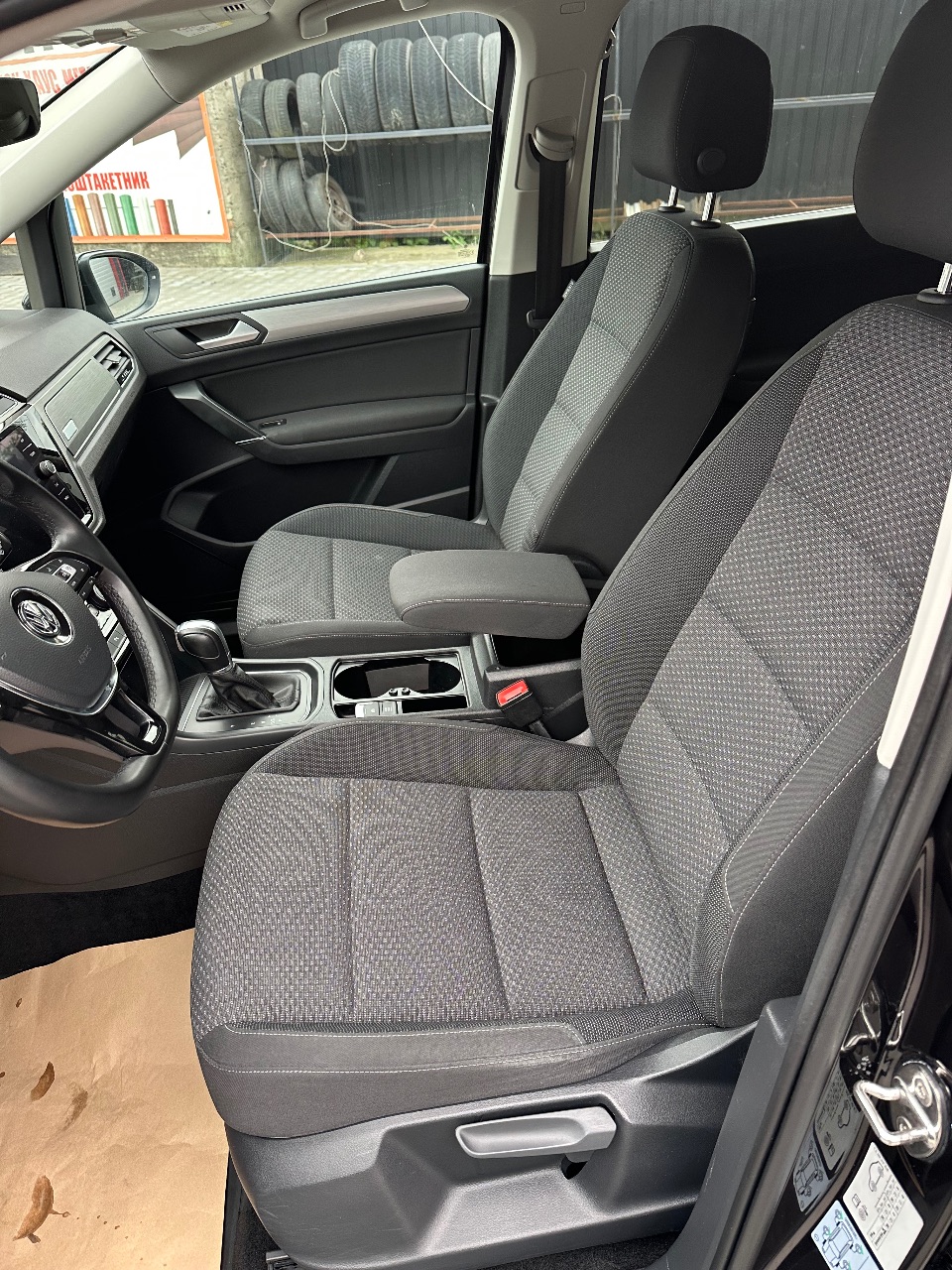 Volkswagen Touran - фото 25