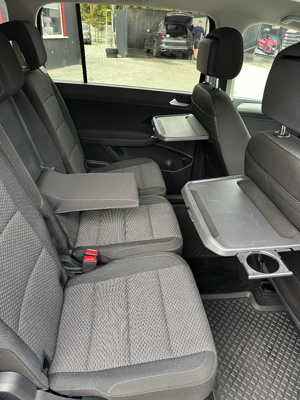 Volkswagen Touran - фото 36